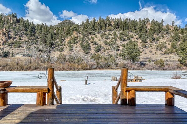 Property grounds - Waterfront home on the Rio Grande with washer/dryer, deck, & amazing views (South Fork)