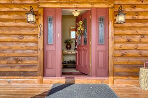 Exterior detail - Waterfront home on the Rio Grande with washer/dryer, deck, & amazing views (South Fork)