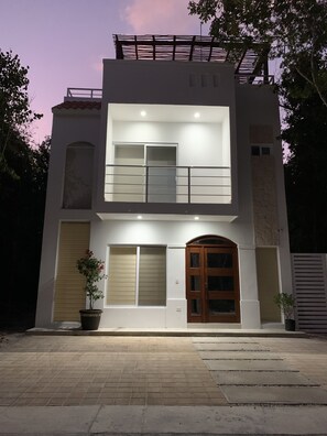 Exterior detail - Welcome to Casa Acalan Rest, Relax, Enjoy! (Puerto Morelos)