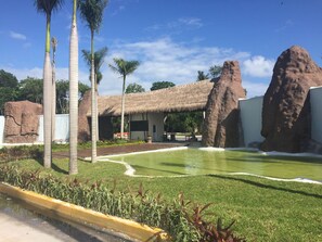 Property grounds - Welcome to Casa Acalan Rest, Relax, Enjoy! (Puerto Morelos)