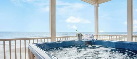 Bain à remous extérieur