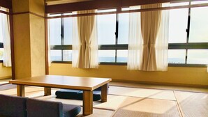 Living room - Irago Hotel & Resort (Tahara)