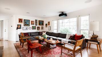 Smart TV, offices