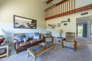 TV, DVD player - Fairway Villa 0603 at Rumbling Bald (Lake Lure)