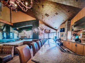 Bar (on property) - Experience Tahoe's Ski Scene at Holiday Inn Club Vacations Tahoe Ridge Resort (Stateline)
