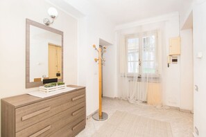 บริเวณประตูทางเข้า