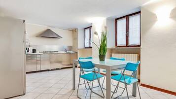 Apartment, 1 Bedroom | Private kitchen | Full-sized fridge, microwave, oven, dishwasher
