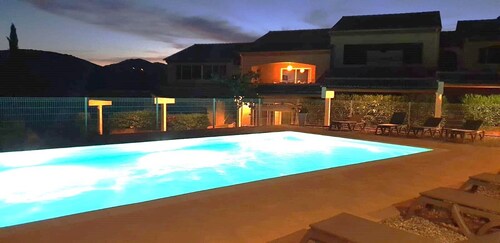 St Florent T3 Climatise Avec Piscine Proche MER