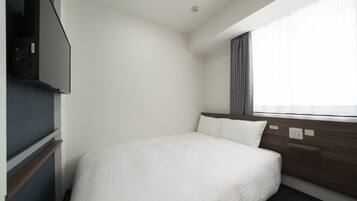 1 bedroom, desk, free WiFi, bed sheets