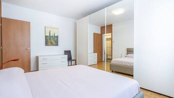 Huoneisto, 1 makuuhuone | 1 makuuhuone, silitysrauta/-lauta, ilmainen Wi-Fi, vuodevaatteet