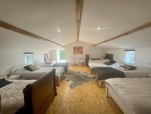 3 bedrooms, WiFi