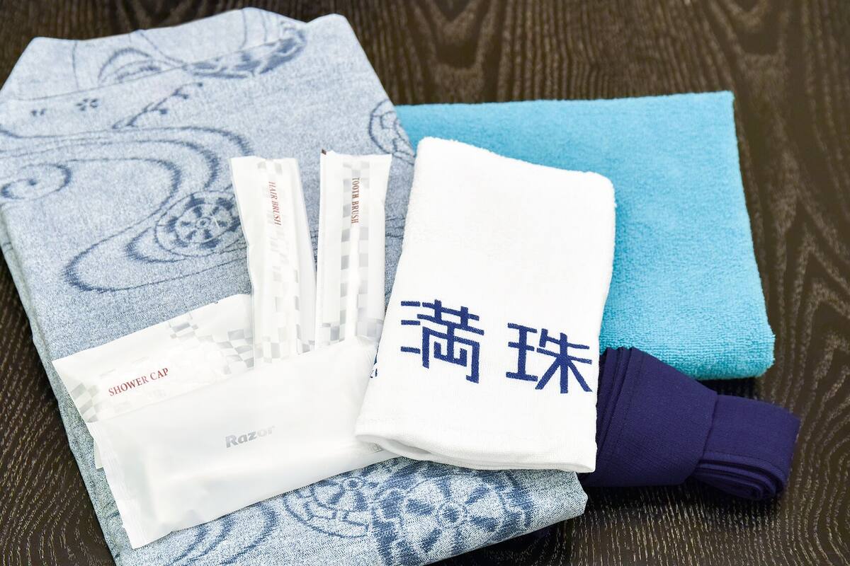 Bathroom amenities
