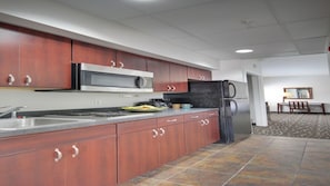 Fridge, microwave, coffee/tea maker, toaster