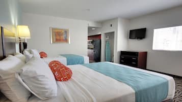 2 bedrooms, desk, iron/ironing board, WiFi