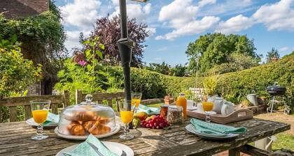 1 Church Cottages is a beautifully finished semi-detached Victorian cottage
