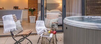The Garden Room is the perfect romantic retreat for couples seeking an escape