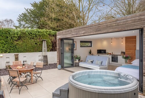 The Garden Room is the perfect romantic retreat for couples seeking an escape