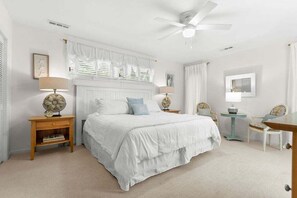 3 bedrooms, iron/ironing board, WiFi (free), bed sheets - Fantastic, Spacious 3BR/3.5BA! Large Screened Porch with Wooded View! Amenity access including! (Seabrook Island)