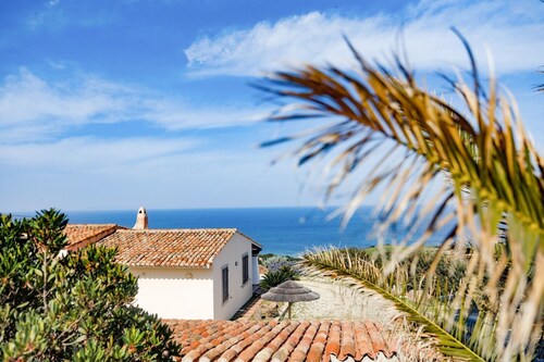 PANORAMIC VILLA ON THE GULF OF 'ASINARA, NATURE AND RELAXATION.