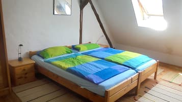 2 Schlafzimmer, Reisekinderbett, WLAN, Bettwäsche