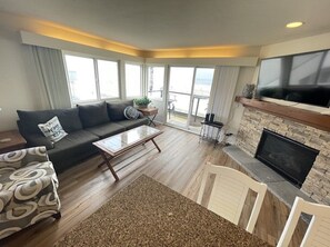 Unclassified image, 5 of 17, button