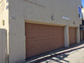 Unclassified image, 4 of 17, button