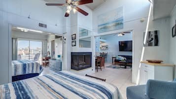 2 habitaciones, tabla de planchar con plancha, wifi y ropa de cama