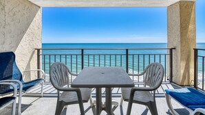Outdoor dining - Surf Master 709 - One-bedroom, one-and-a-half-bath oceanfront condo w/pools (Garden City Beach)