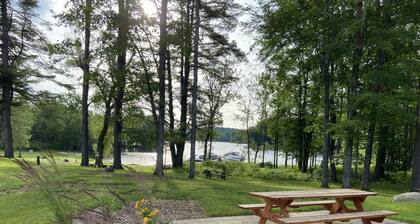 Lake front two bedroom cabin at Griffis Road Marina