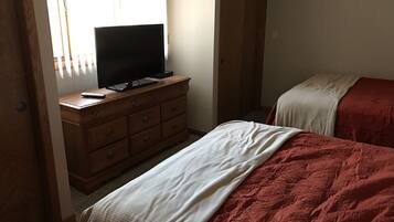 2 Schlafzimmer, Bügeleisen/Bügelbrett, WLAN, Bettwäsche