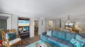 Smart TV - Wild Dunes beach home-waterway view, screened porch, walk to shops! (Isle of Palms)