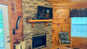 Smart TV, fireplace