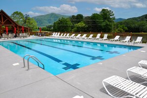 Pool - Northern Lites - Cabin (Sevierville)