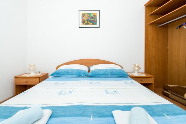 1 bedroom, Internet, bed sheets