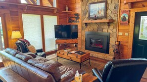 Smart TV, fireplace, ping pong