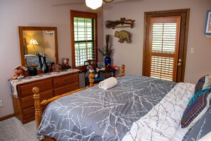 3 bedrooms, free WiFi, bed sheets
