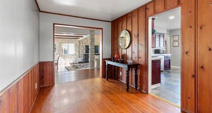 Luxurious & cozy Large 4 BR 2BA Home with Swimming POOL- San Jose Cambrian area