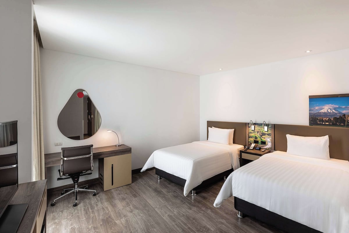 In-room safe, desk, laptop workspace, soundproofing