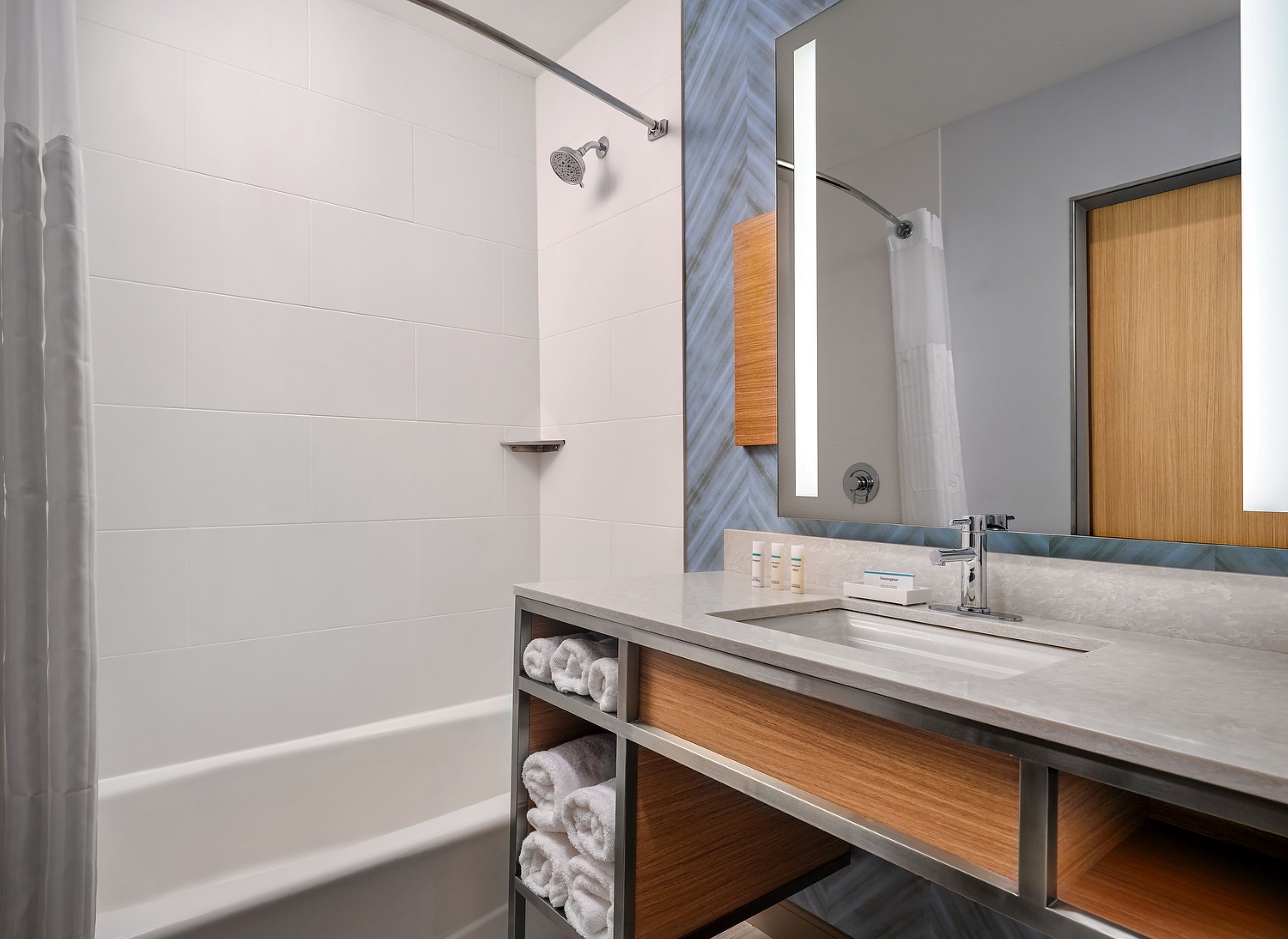 room, 2 queen beds, accessible, bathtub (hearing) | bathroom | free toiletries, hair dryer, towels, soap