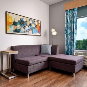 50-inch LED TV with digital channels, TV - Hilton Garden Inn Grapevine at Silverlake Crossing (Grapevine)