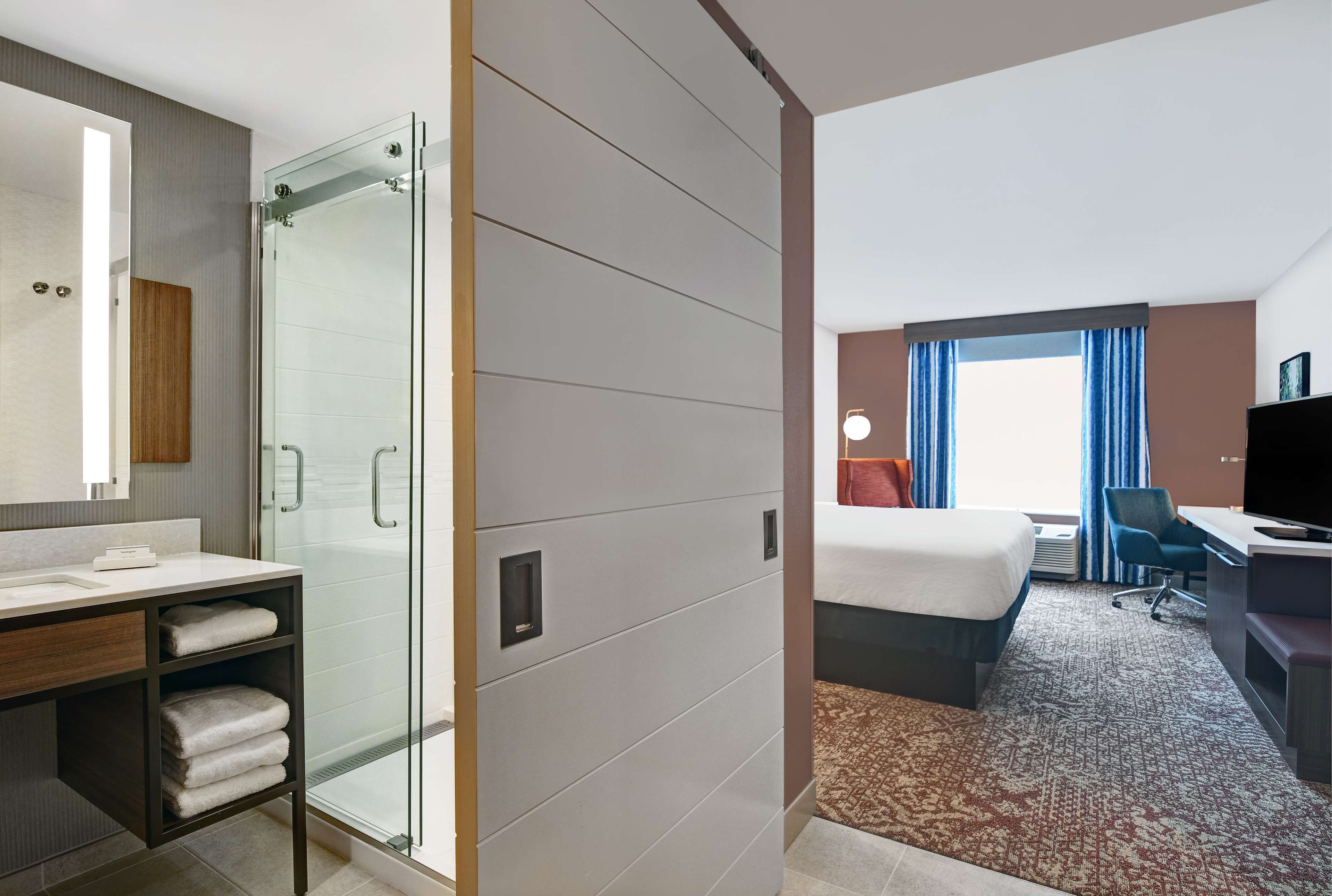 遮光窗帘、隔音、熨斗/熨衣板、免费婴儿床