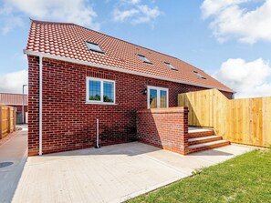 Exterior - Dawson Park 2 - UK12661 (Mablethorpe)
