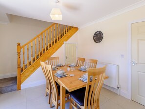 Dining - Dawson Park 6 - UK12665 (Mablethorpe)