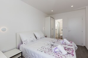 1 habitación, wifi y ropa de cama