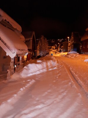 Facciata della struttura - sera/notte