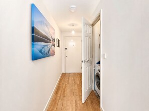 Interior - 2 Bedroom 2 Bathroom Apartment in City Centre (Milton Keynes)
