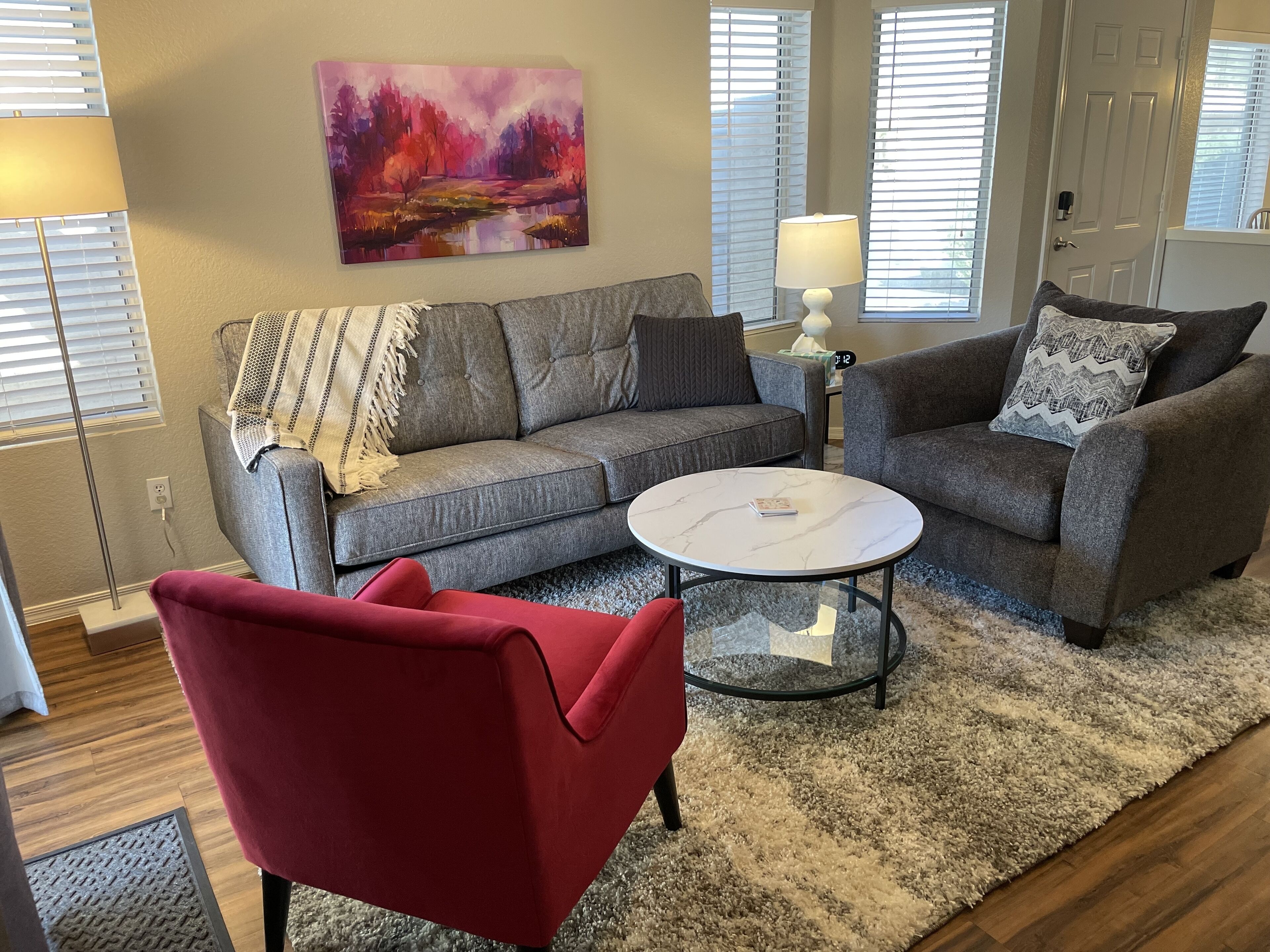 Beautiful 3-bedroom home in West Chandler, close to shaded park 🛝