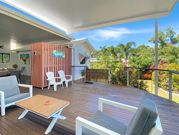 Terrace/patio - Kadani, 17 Yule Street-BOM (Picnic Bay)