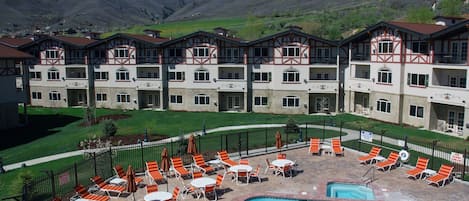 Innenpool, beheizter Pool