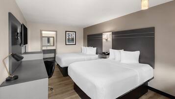 Desk, laptop workspace, iron/ironing board, free WiFi